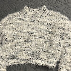 Freshman Textured Black and White Sweater